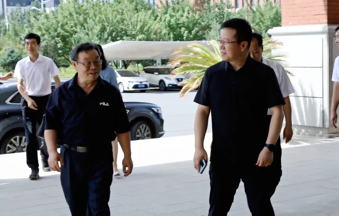  省教育廳對(duì)學(xué)校“一站式”學(xué)生社區(qū)建設(shè)情況進(jìn)行檢查指導(dǎo)