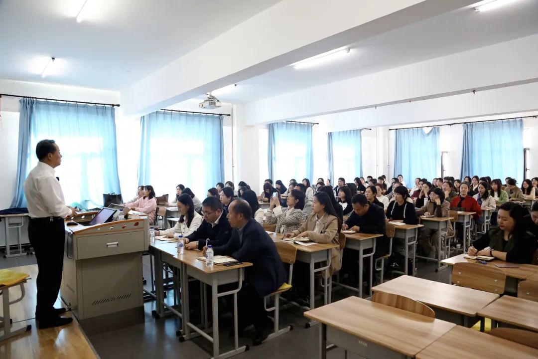  黨委書記周樹軍講授主題教育專題黨課